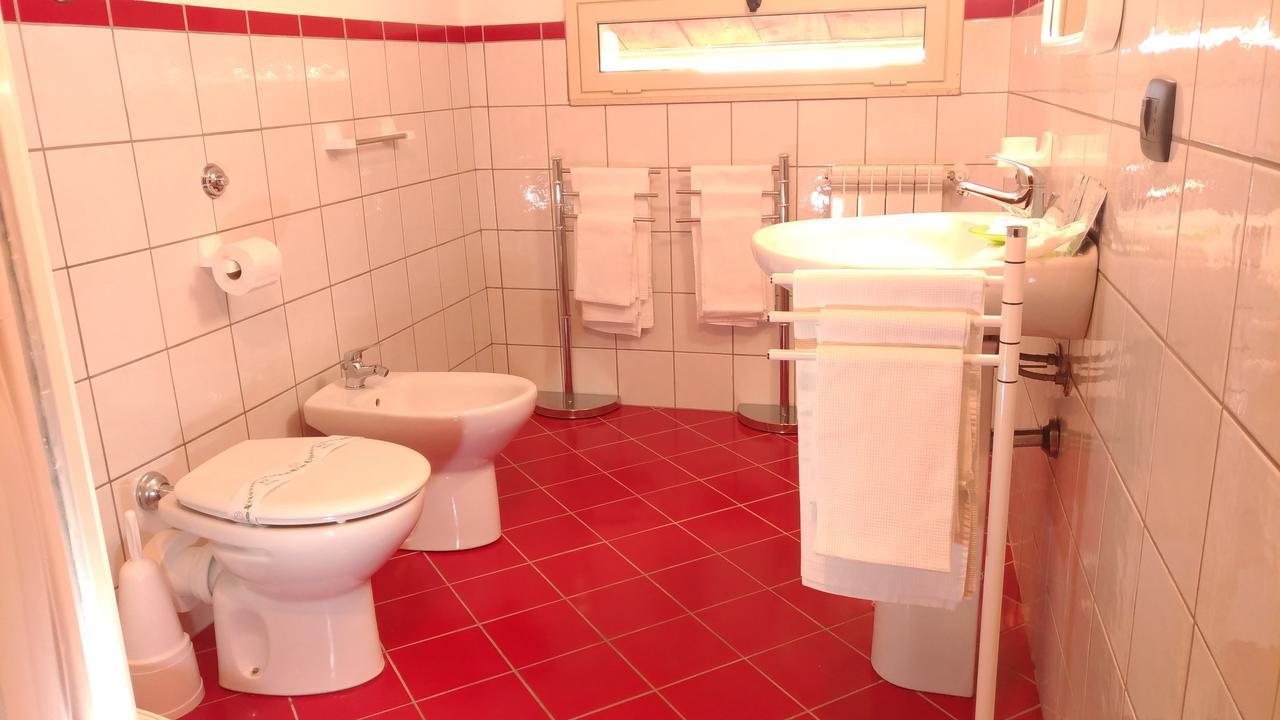 Bed And Breakfast La Mansarda Agrigento Bagian luar foto